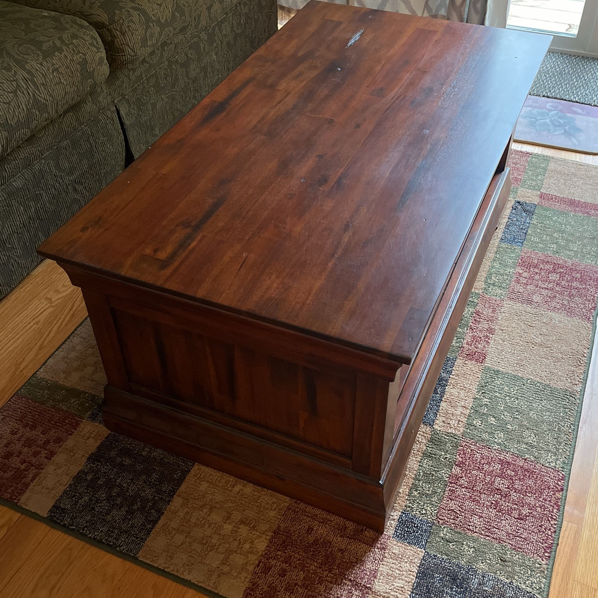 Coffee Table. Solid Wood