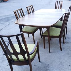 Broyhill Brasilia DINING SET with CHAIRs