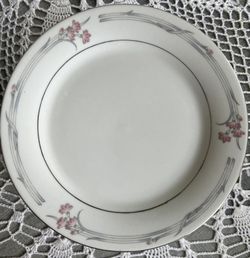 Dinner Plates and Salad Plates