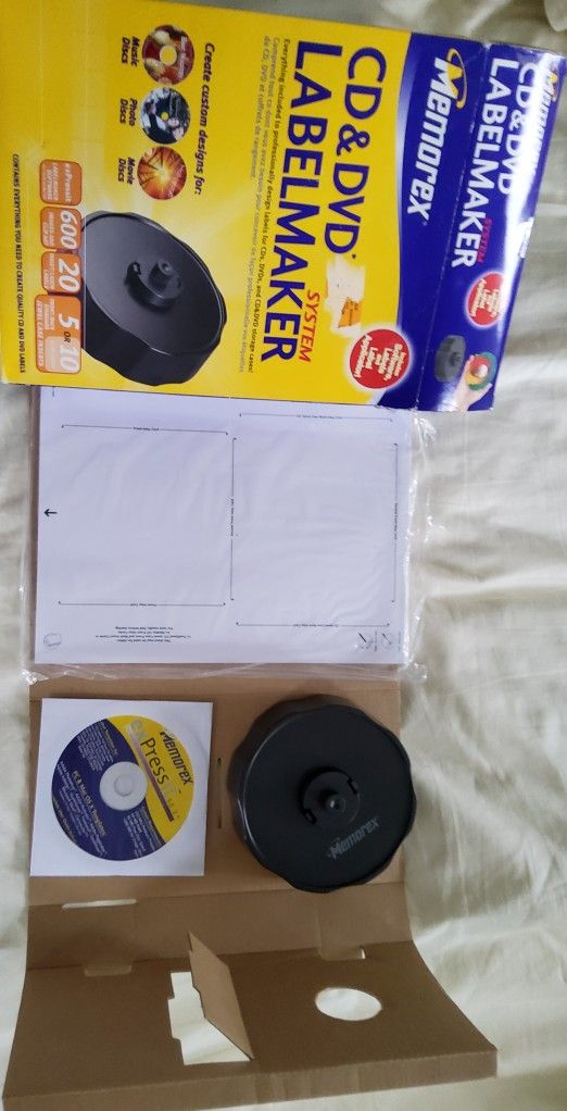 Memorex CD & DVD LABELMAKER SYSTEM