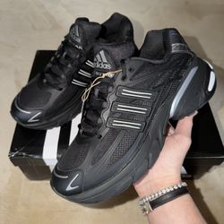 Adidas Adistar XLG 2.0 “Black” Size 11M