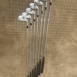 Taylor made Forged MuscleBacks Irons Set