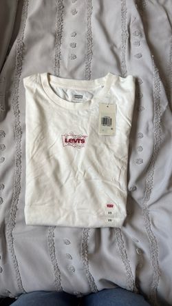 Brand new Levi’s shirt