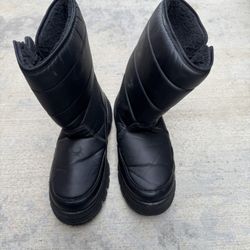 Men’s Size 11 Snow Boot