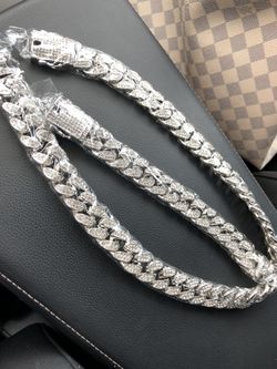 New 18 k white gold Cuban chain and bracelet