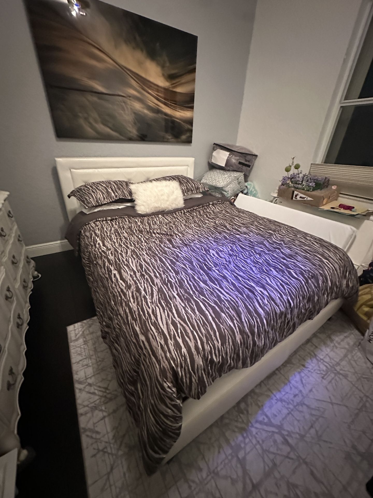 Queen bed frame And Mattress