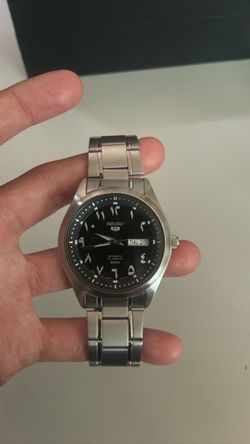 Seiko 5 Arabic dial