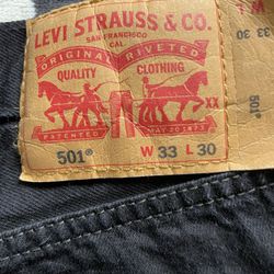 Levi’s 33-30