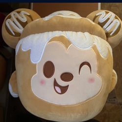 Disney Munchlings Cinnamon Swirl Bun Mickey Mouse Scented Medium Plush