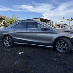 2014 mercedes  CLA 250  parts parts parts