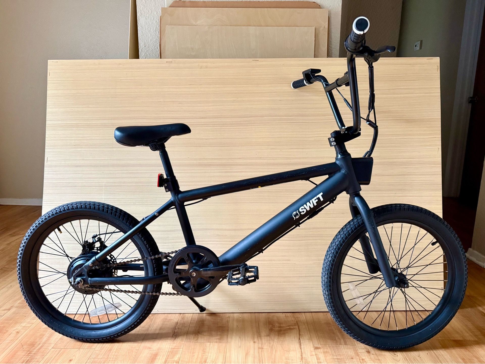 SWFT BMX bike w/ e-assist - just COOL!