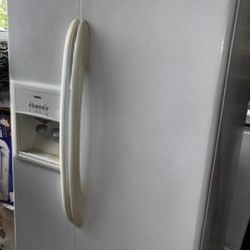 2-Door Fridge/Freezer