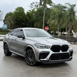 2021 BMW X6M 
