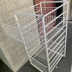 Tengo De Venta Estás 3 Racks Con Canastos De Metal