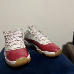 Jordan 11 OG Red Cherry Low Top OG