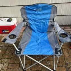 Creative Outdoor Wine Chair