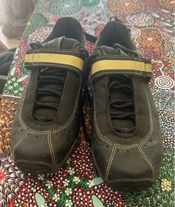 Woman’s bike shoes