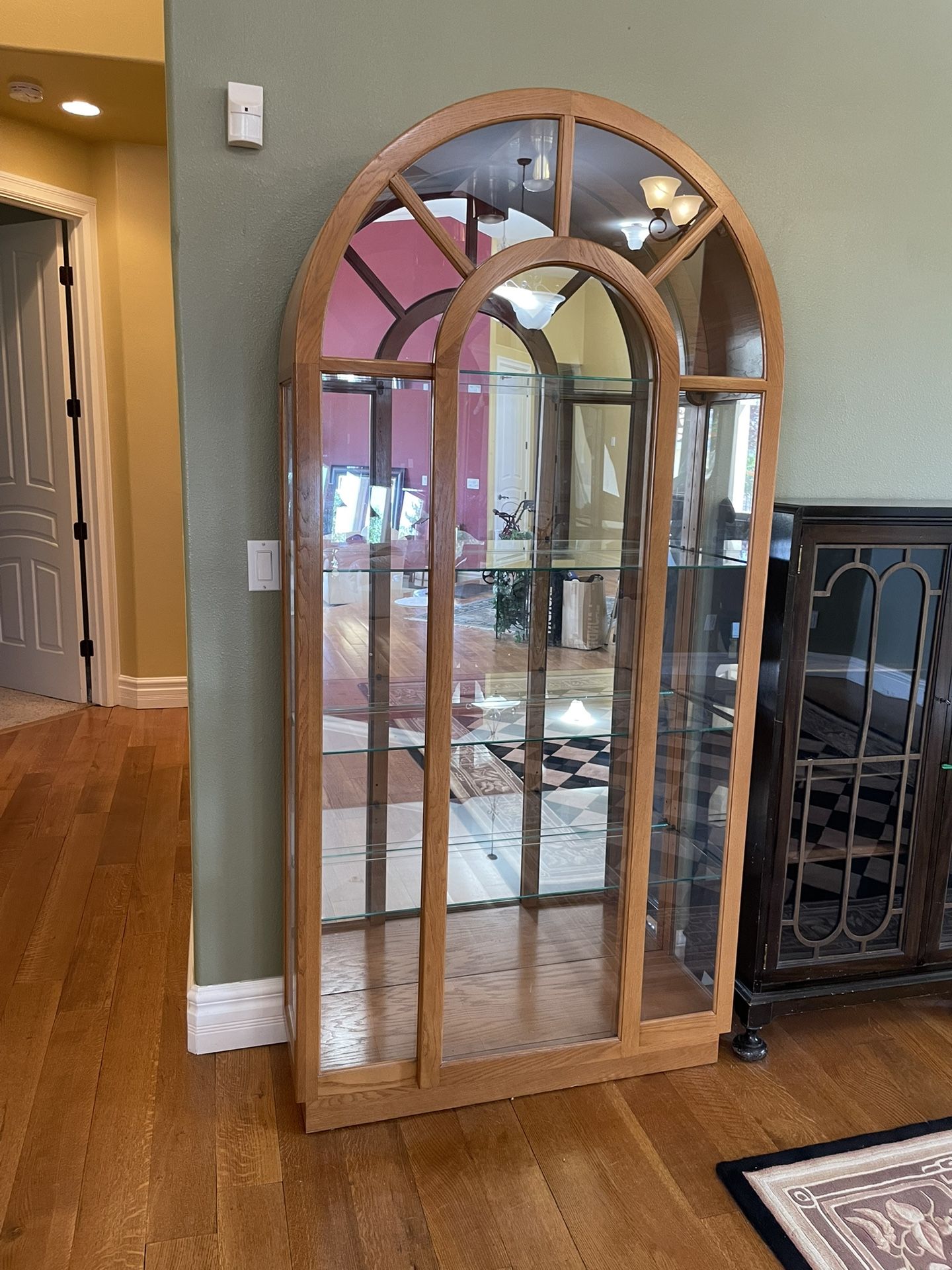 Display Cabinet