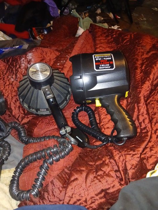 Two Spotlights Brinkman Max 3 & Coleman