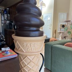 Vintage Plastic Ice Cream Come 