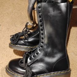Dr. Martens Boots Never Worn