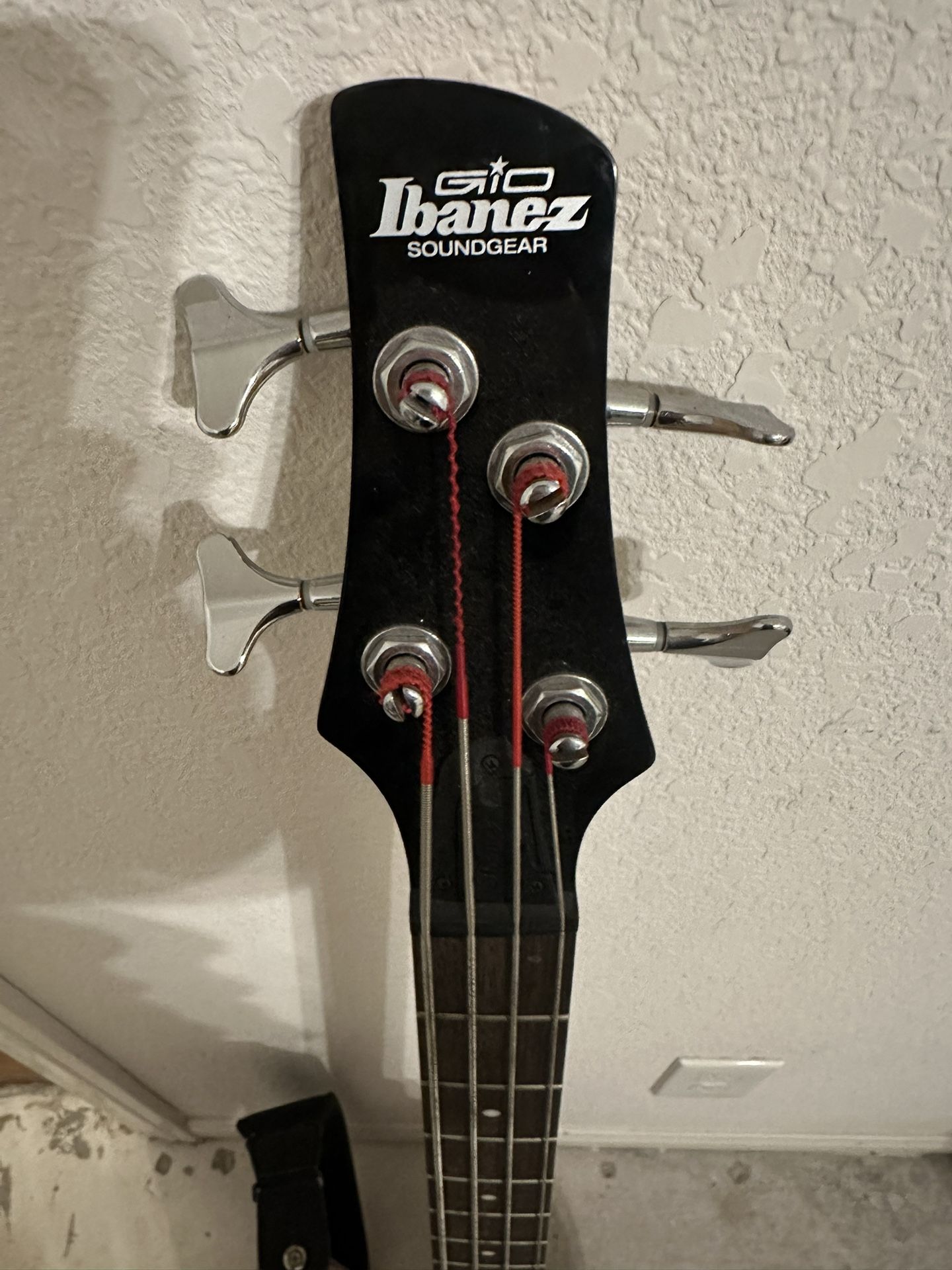Ibanez Soundgear Electric Bass