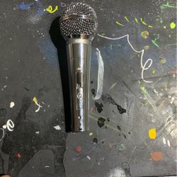 Microphone