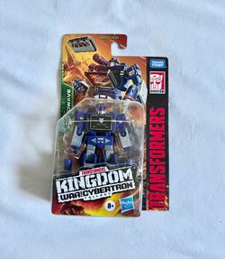 TRANSFORMERS Takara Soundwave NEW War For Cybertron Action Figure