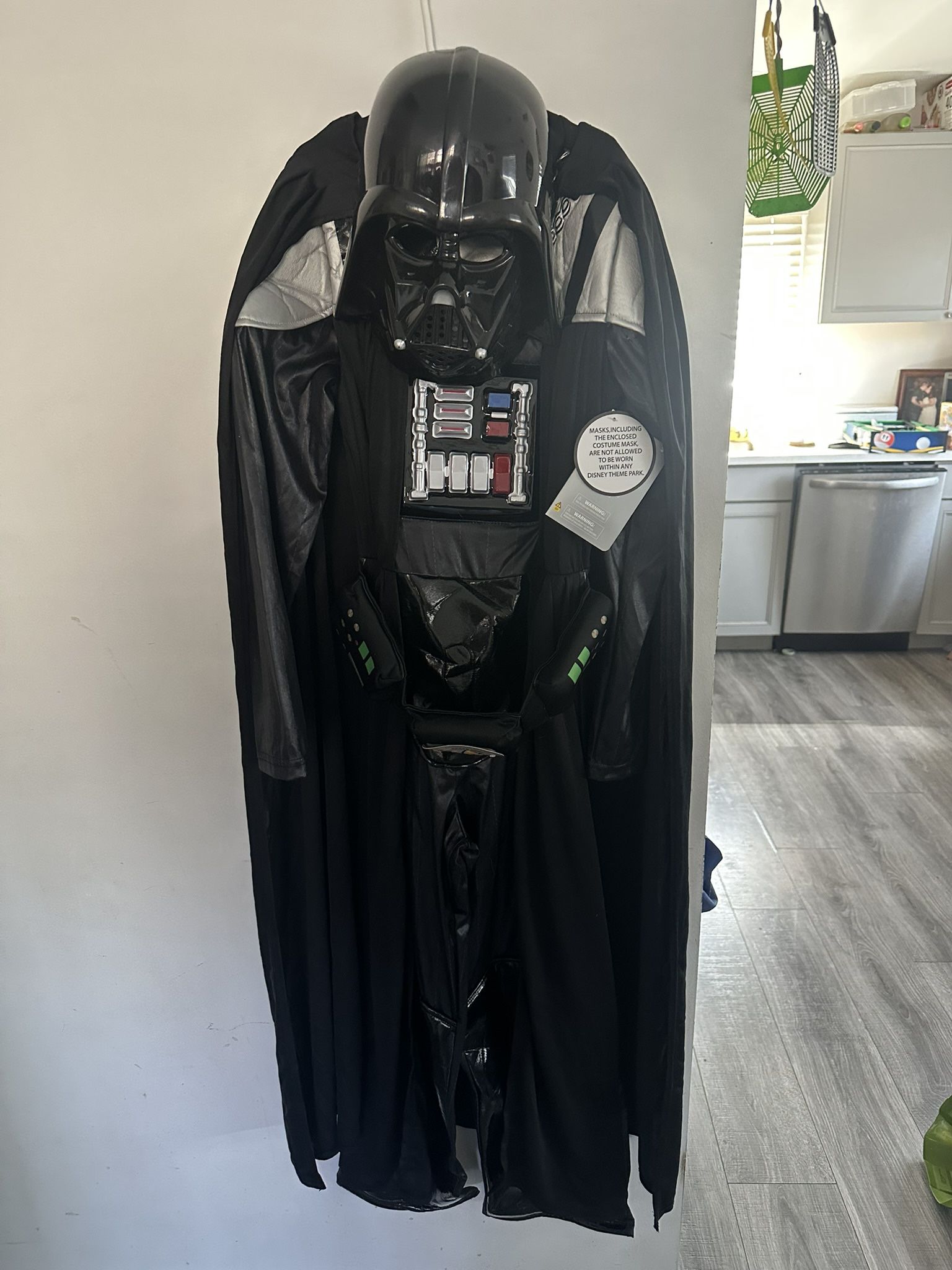 Kids Costumes Size 7-8 Description ⬇️