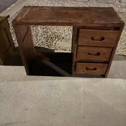 Free desk and side table