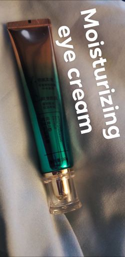 🩷 Moisturizing Eye Cream - Pick Up Still Available 