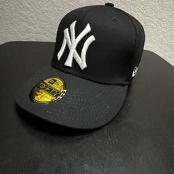 New York Yankees Fitted Hat