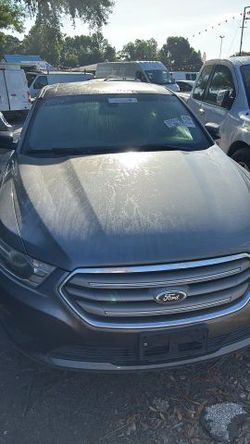 2014 Ford Taurus