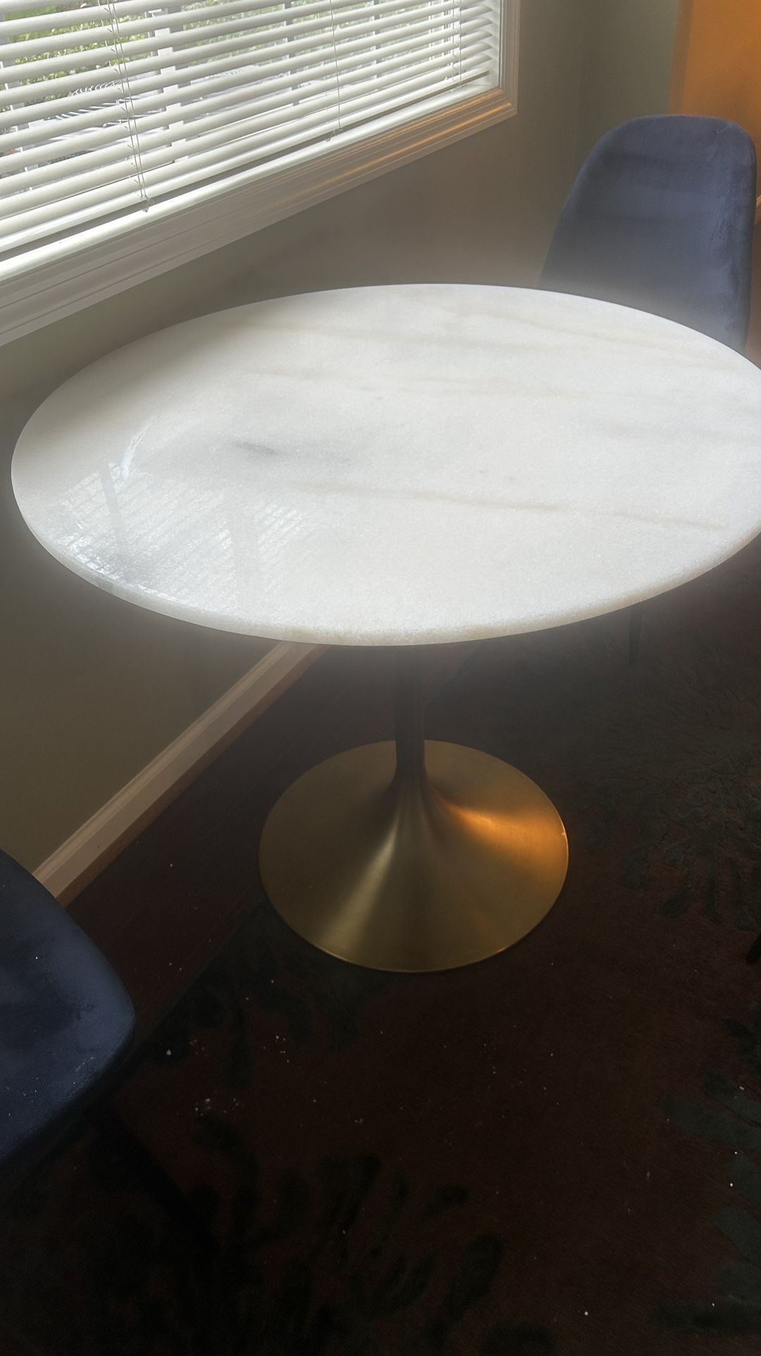 Solid, Marble Table + 4 Velvet Chairs 
