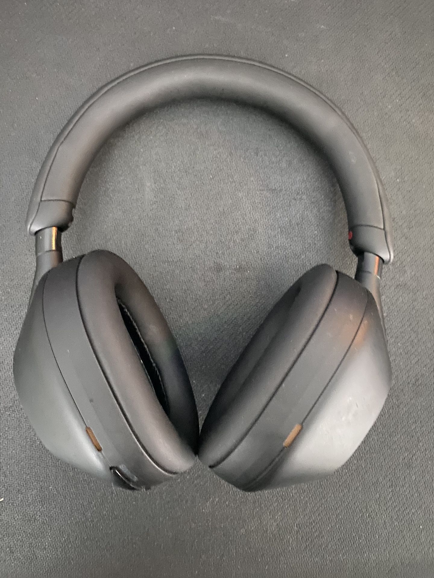 Sony Headphones (XM5)