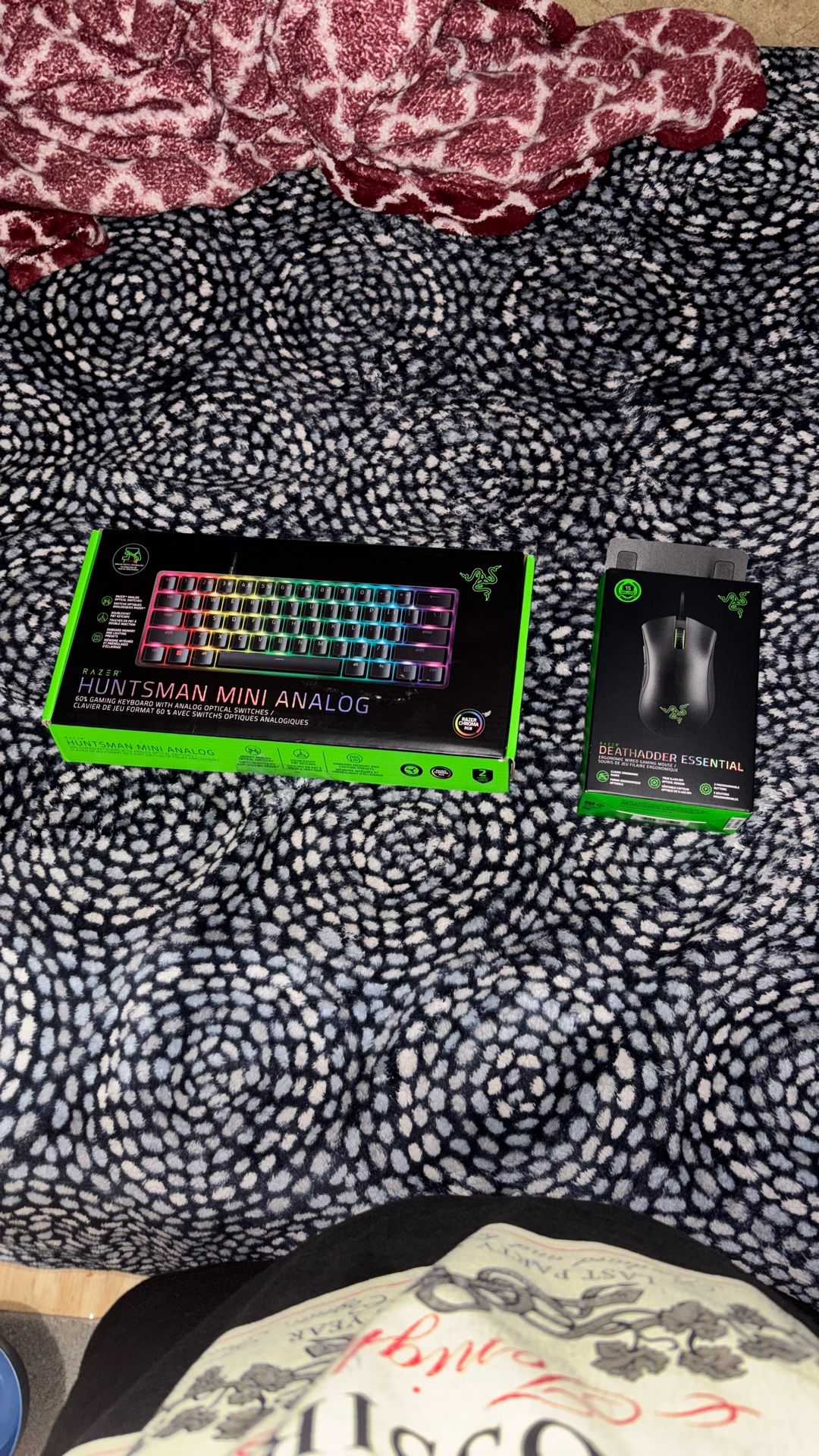 HUNTS MAN KEYBOARD & RAZER DEATHADDER MOUSE