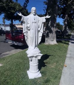 Jesus Christ Statue