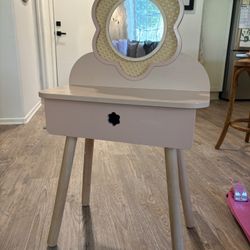 Toddler Girls Vanity