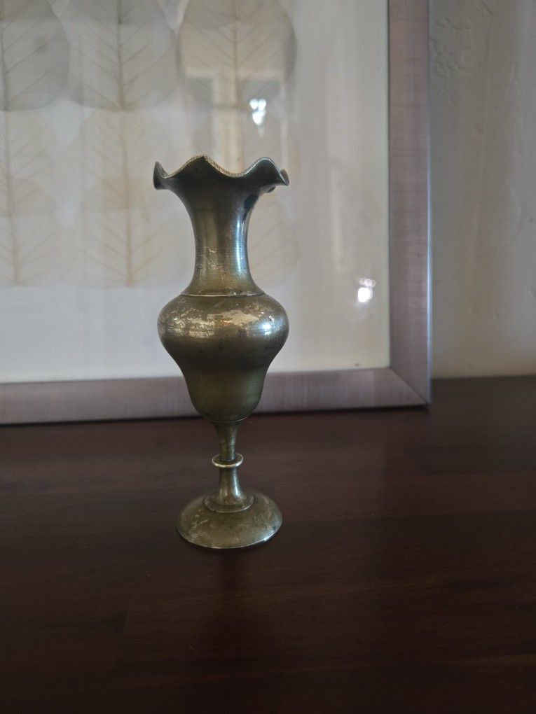 Solid Brass Bud Vase 6β β Mid-Century Vintage