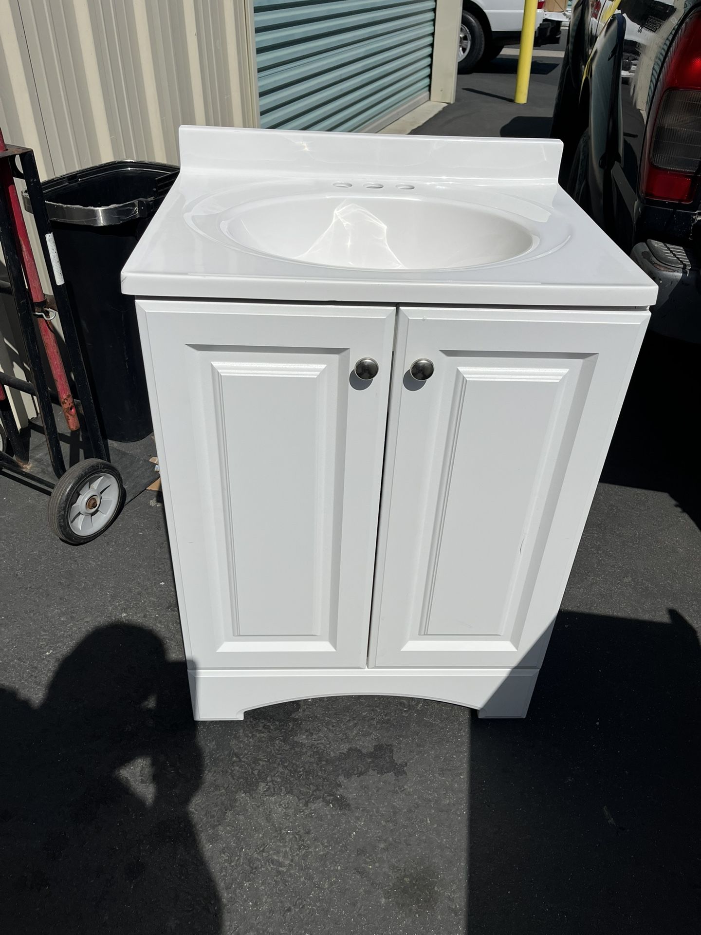 24in white Vanity