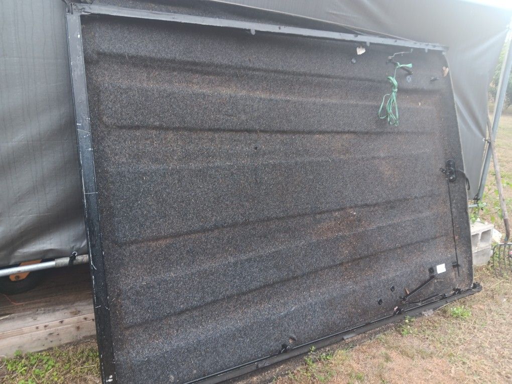 Truck Bed Topper/tonneu 