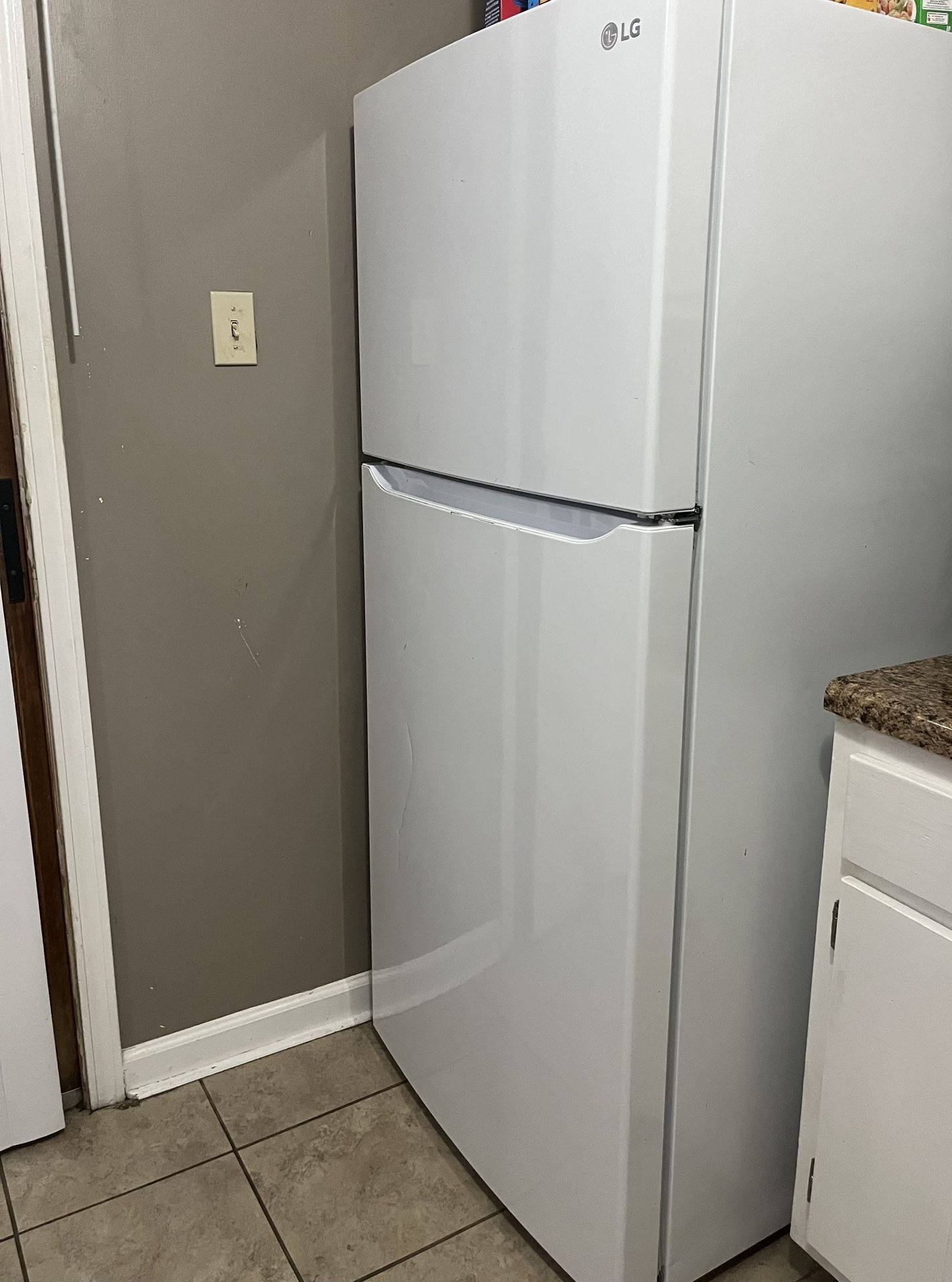 LG Fridge (need Gone ASAP)