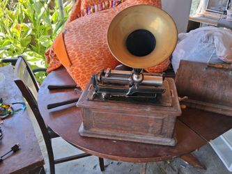 Edison phonograph model D