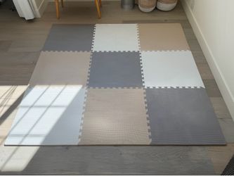 Kids play mat