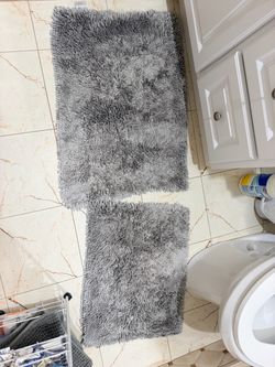 Gray Chenille Bath Mat Set of 2