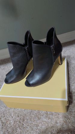Michael Kors Bootie