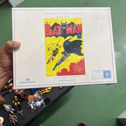 BATMAN Floor Puzzle 24” x 36” POTTERY BARN KIDS COLLECTORS ITEM (48 Pieces)