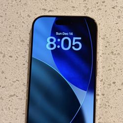 iPhone 16 Pro - Desert Titanium, 256GB