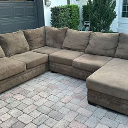Sofa Sectional … Delivery extra