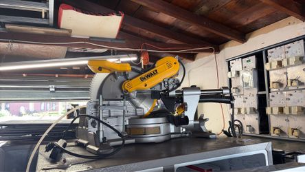 12” Dewalt Miter Saw